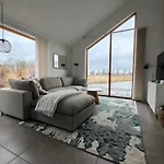 Lakefront Luxury Retreat With Cozy Loft Stubbekøbing