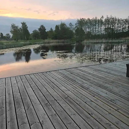 Nyaraló Lakefront Luxury Retreat With Cozy Loft Stubbekøbing