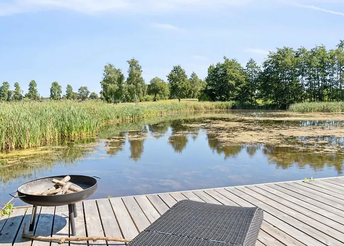 Сasa de vacaciones Lakefront Luxury Retreat With Cozy Loft Stubbekøbing